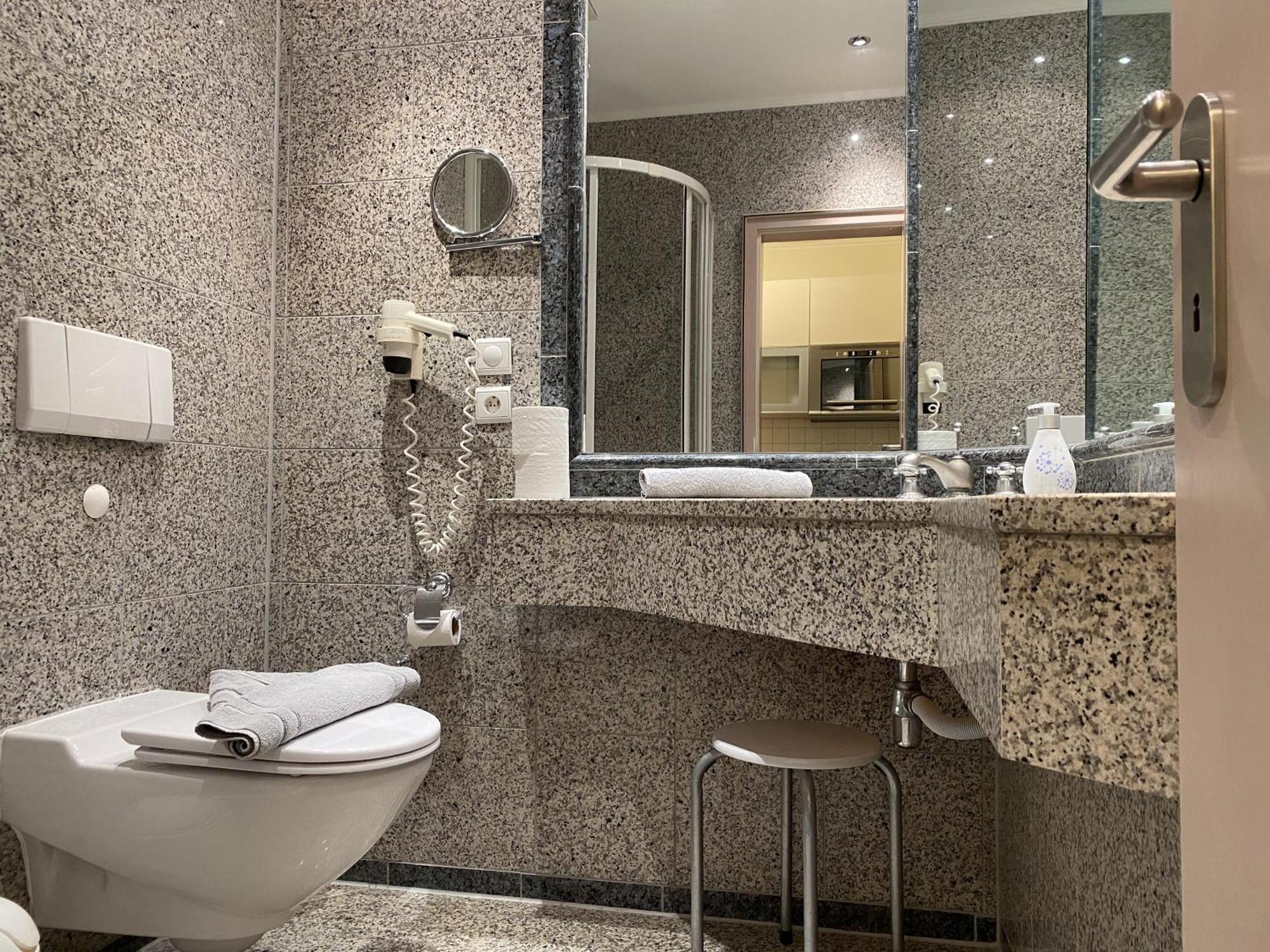 Ferienwohnung Ostseeblick In Der Villa Seeadler Binz Buitenkant foto